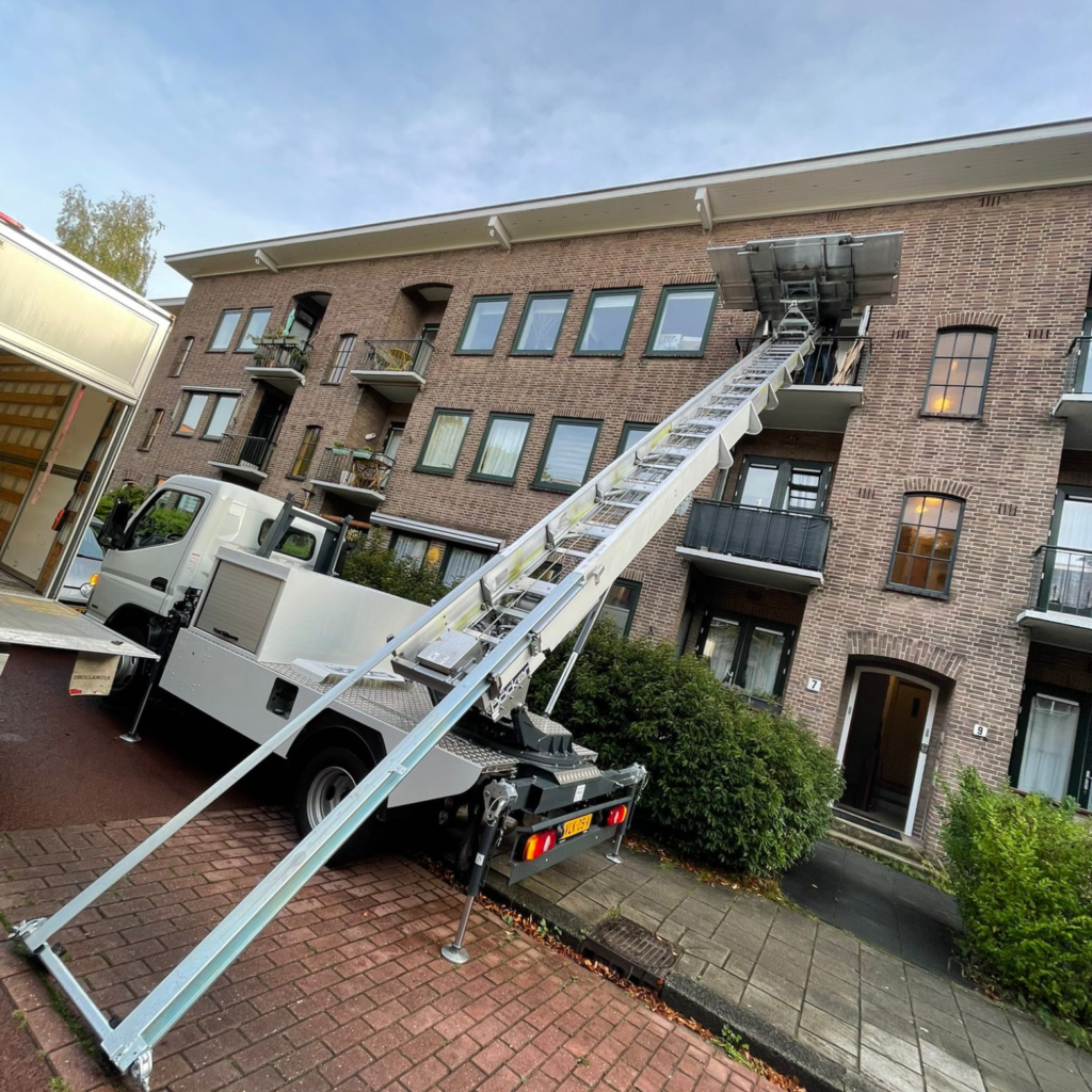 Verhuislift naar 2e verdieping voor verhuizing